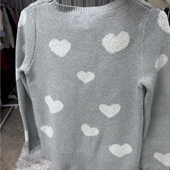 Christian Siriano Gray Sweater with White Heart Design - Picture 4 of 4